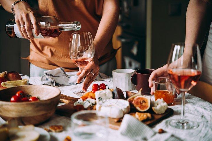 The art of the Italian Aperitivo with a local: Learn & Enjoy in Milan