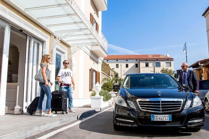 Private Transfer: Sorrento to Naples or Vice Versa
