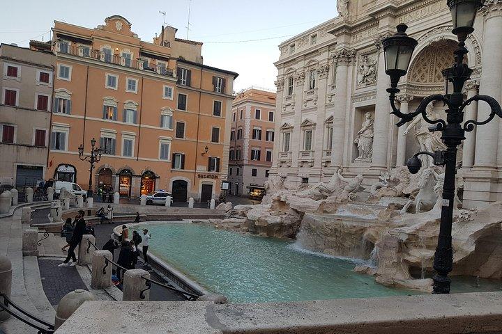 Private Rome City Tour by Luxury Vehicle: Professional Chauffeur