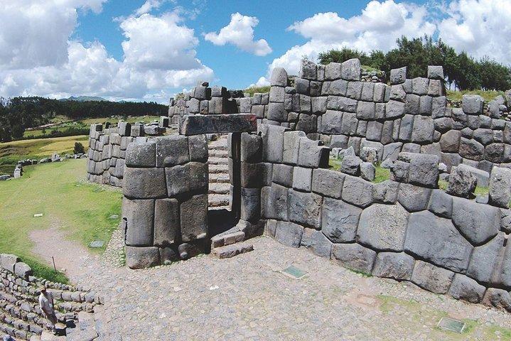 6 Days- Cusco || Sacred Valley || MachuPicchu || Rainbow Mountain ||Q'eswachaka