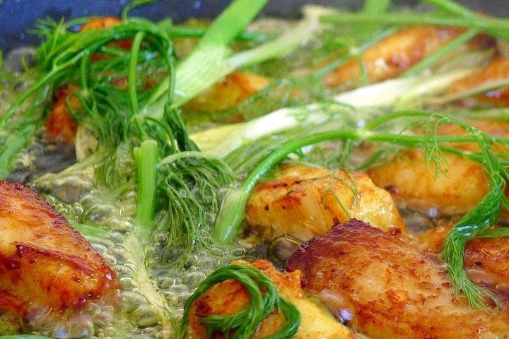 Vespa Food Tour Hanoi After Dark 3.5 hrs_TOP SERVICE, MAX VALUE