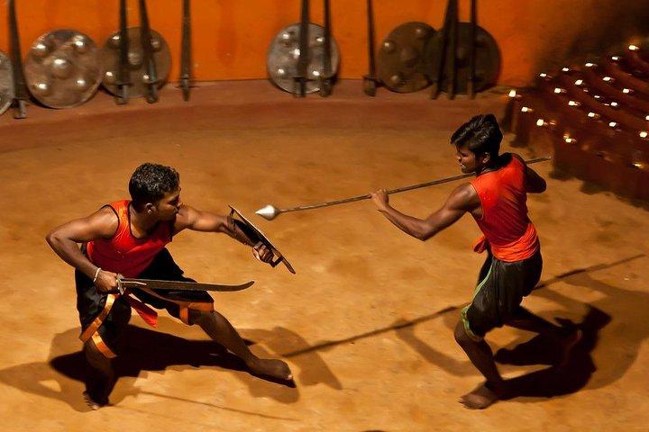 5 Days Kerala Tour Package With 4 Star Stays & Private Houseboat