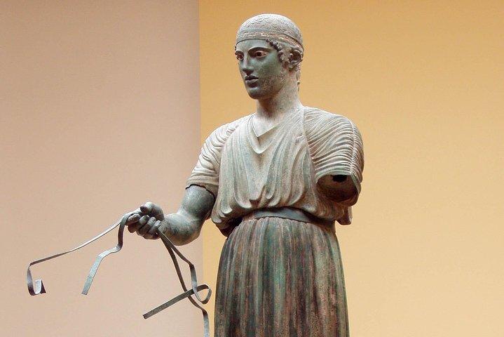 Delphi, Arachova & Hosios Loukas Full Day Private Tour