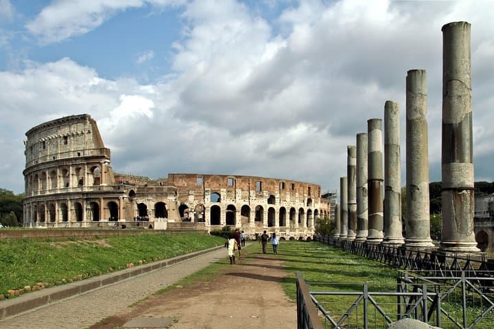 Colosseum, Arena, Roman Forum & Palatine Hill with AudioGuide