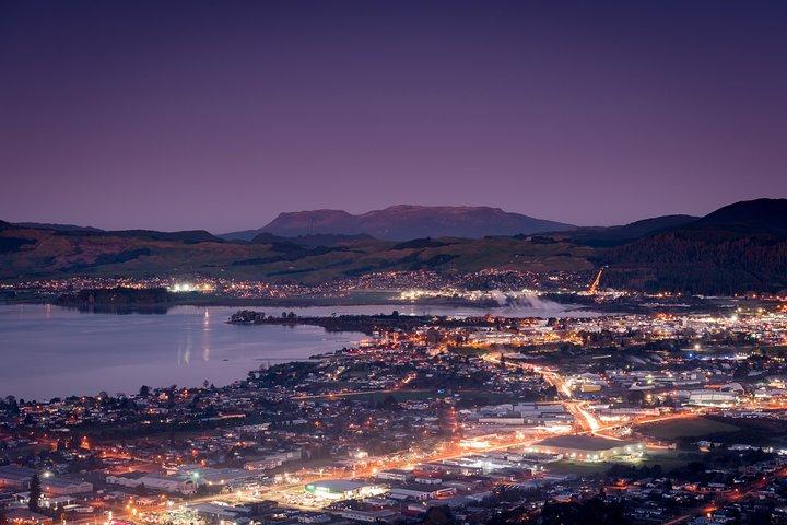 2 Day Rotorua Experience: Waitomo Caves, Maori Culture & Ziplining from Auckland