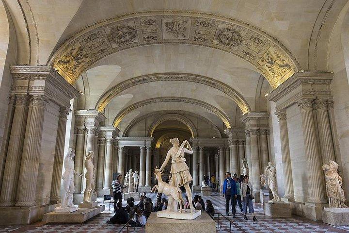 Greek Mythology at the Louvre. Private tour.