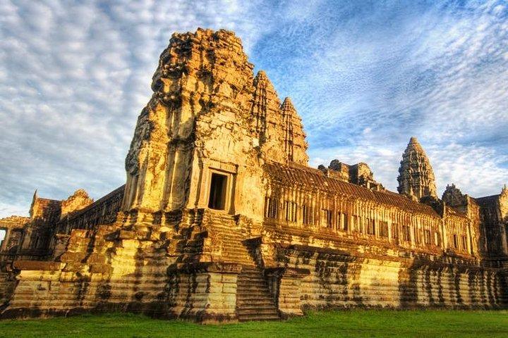 1 day special Tour: Angkor Wat,Bayon,Ta Prohm, Bantey srei and Beng Mealea