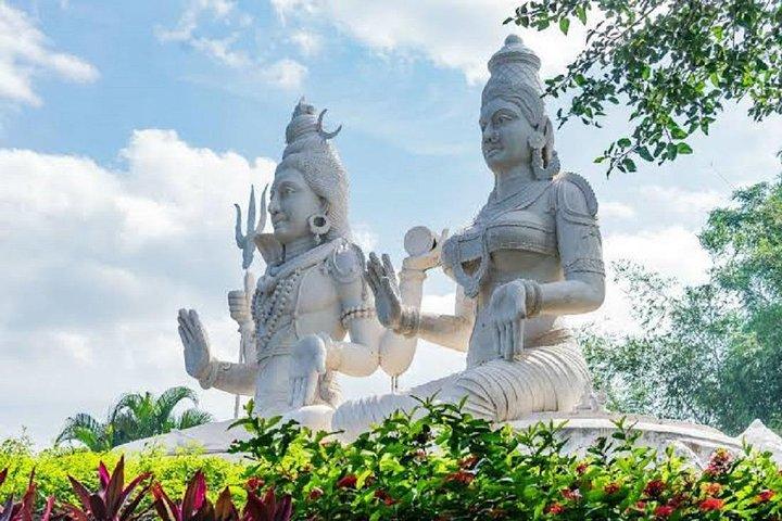Private Delhi Temples and Spiritual Sites 6 Hours Tour