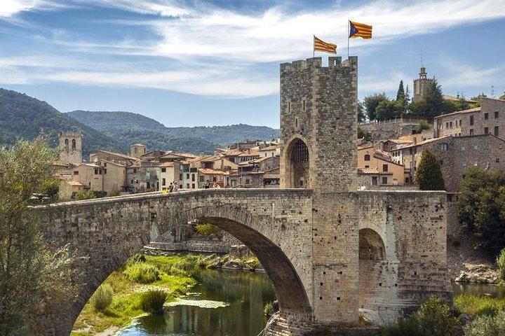 Private Transfer from Barcelona (BCN) airport to Girona City