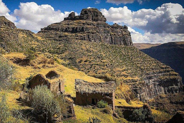 Waqrapukara - Full Day Tour