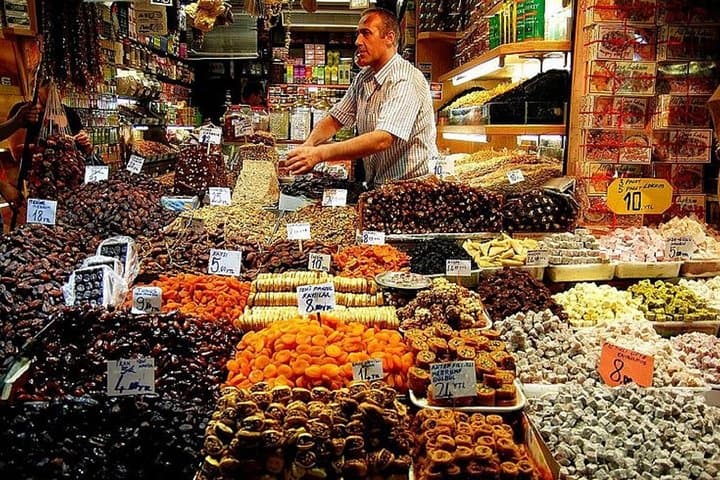 Half-Day Morning Bosphorus Cruise & Spice Bazaar Tasting Tour