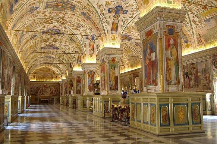 Combo Tour: Vatican and Colosseum in One Day