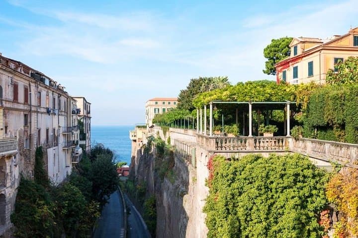 Transfer Naples to Sorrento, stop Pompei