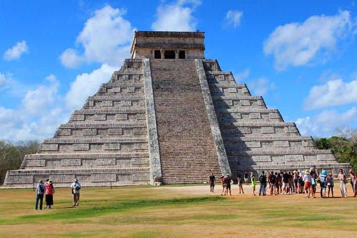 Tour Chichen Itza & Valladolid& Cenote Chichican only from Cancun
