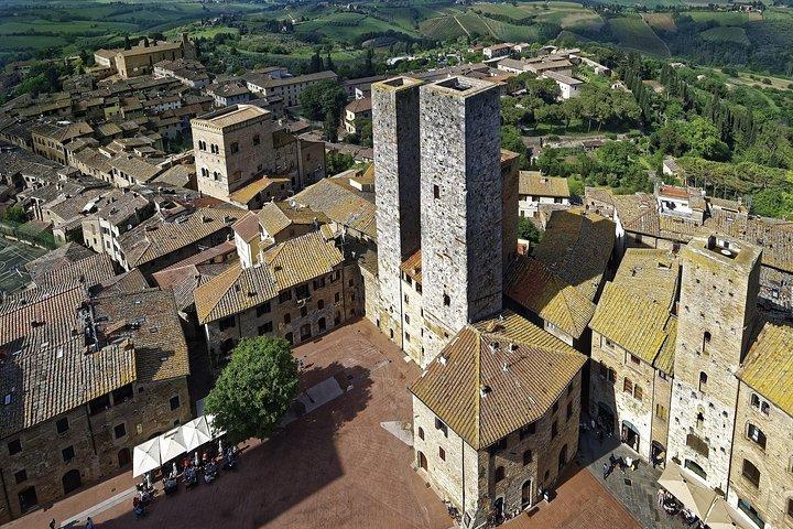 Private car trip to San Gimignano from Florence (4 h)