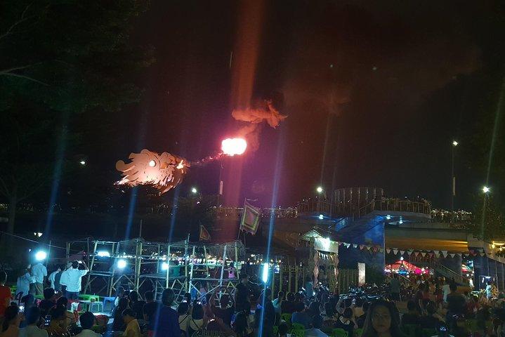 Guided Dragon Bridge Breathing Fire/Water & Da Nang city tour