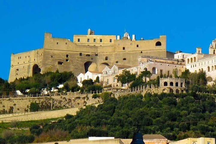 Naples panoramic tour and Monumental historic center.