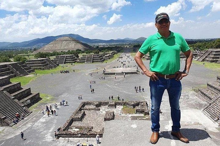 Private Tour Pyramids of Teotihuacán and Guadalupe Basilica up to 4 people