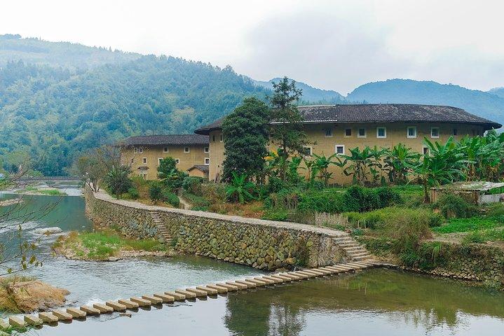 FujianTulou Cluster Tour with accommodation in Chuxi and transfers from Xiamen