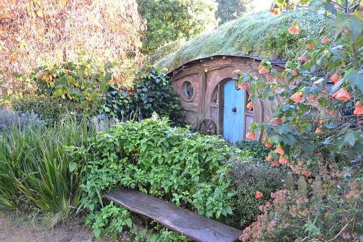 Hobbiton Movie Set Signature Tour Early Access (Avoid the crowds)