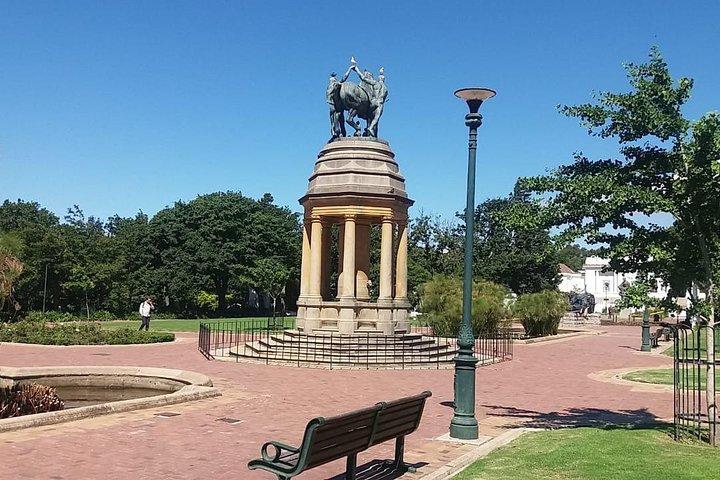 Cape Town City Tour: Camps Bay Beach and Table Mountain Ticket