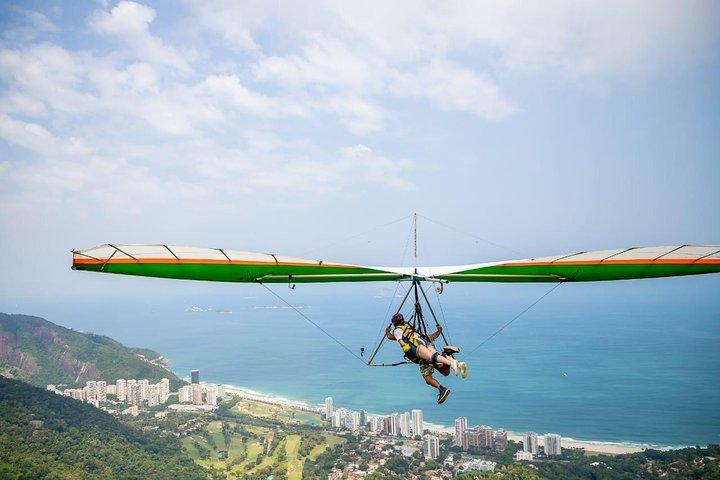 Hang Gliding in Rio de Janeiro - Fly with the best pilots !