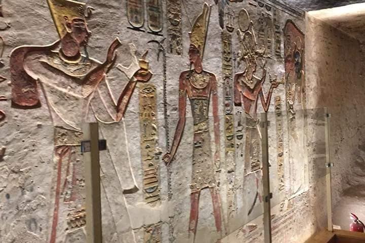 Full Day Tour to East and West Banks of Luxor (Private)