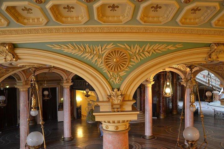 Walking tour of Bucharest
