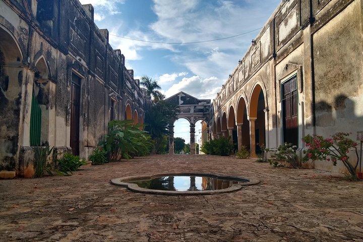 Yaxcopoil Hacienda, Uxmal & Cenote from Merida