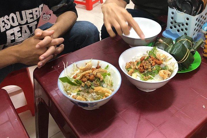 Hue Authentic Street Food tour