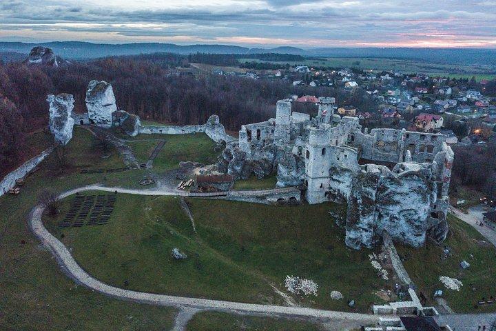 Castles Tour by The Eagles' Nests Trail, day tour from Krakow