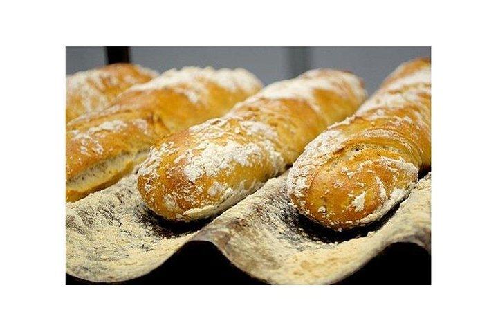 Manufacturing of the traditional French baguette