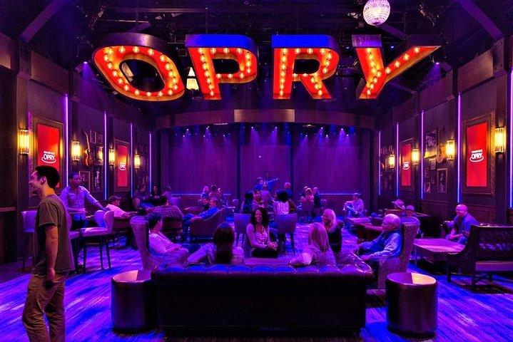 Grand Ole Opry VIP Experience: Admission with Lounge Access and Artist Visit