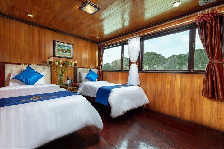 Halong bay deluxe cruise 2 days/ 1 nights: full meals, Kayaking & Swimming