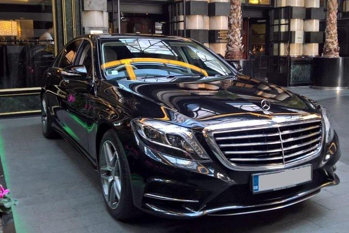 Small Group Luxury Private Vehicle Tour around Northern Ireland