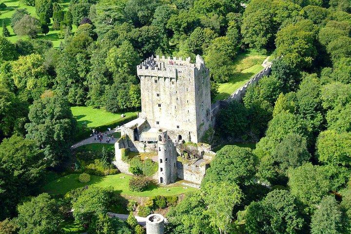 Dublin to Cork, Blarney Castle and Cóbh Heritage Centre by Train