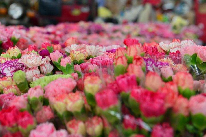 Private Tour: Stone Forest and Flower Birds Market with Lunch