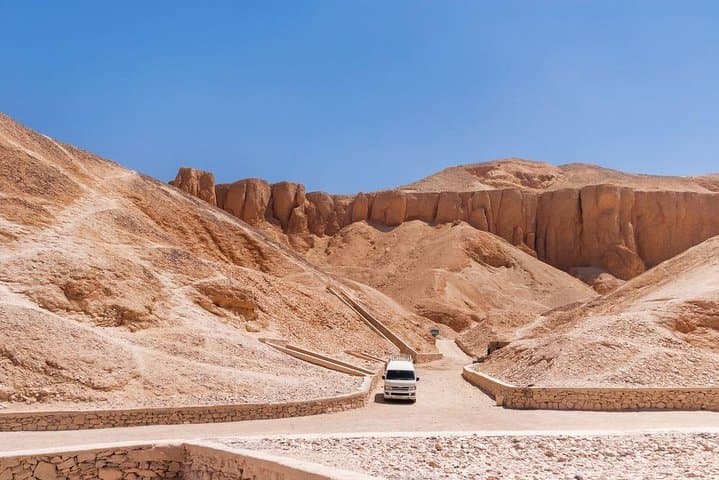 Half Day Tour: Valley of the Kings and Hatshepsut Temple & Mamnon