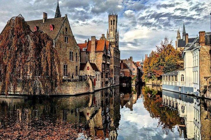 Private 12-hour round transfer to Belgium (Bruges) from Paris