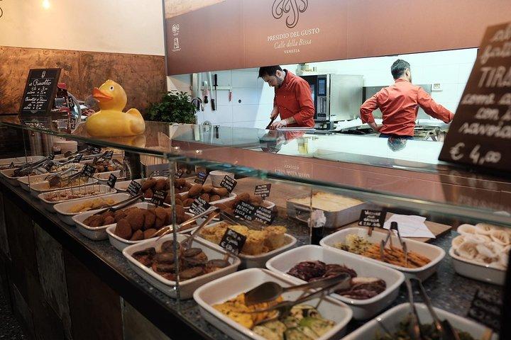 Bacaro Tour Unblended: A Pure Venice Foodie Experience
