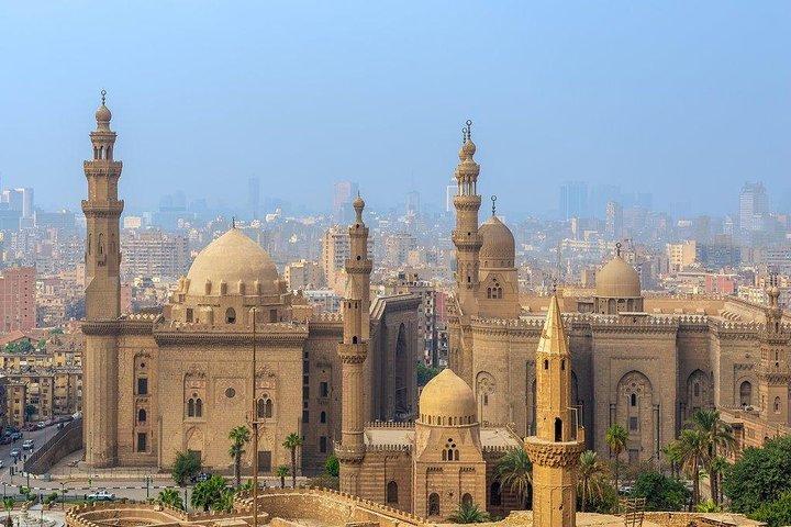 Private Walking Tour to Khan el-Khalili and Madrassa of Sultan Hassan