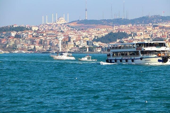Bosphorus Cruise with unlimited alcohol
