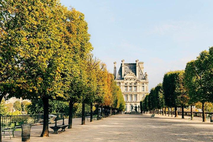The Beauty of Paris by Bike: Private Tour