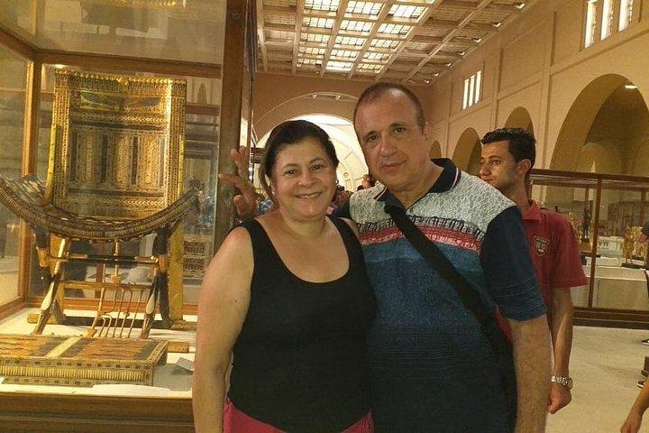 Day Tour to The Egyptian Museum & Pyramids of Giza