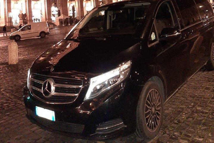 Private VIP Airport Transfer from Rome City to Rome Airport