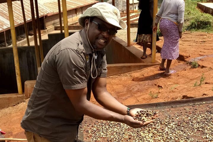 Experiential Coffee Farm Tour with Free Gift