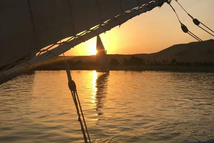 1 -Hour Sailing Egyptian felucca ride on the Nile in Cairo