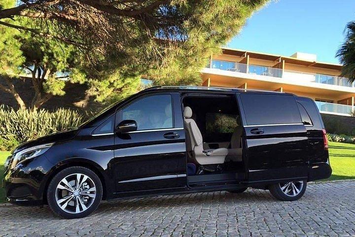 Private transfer from Brussels Airport Brussels