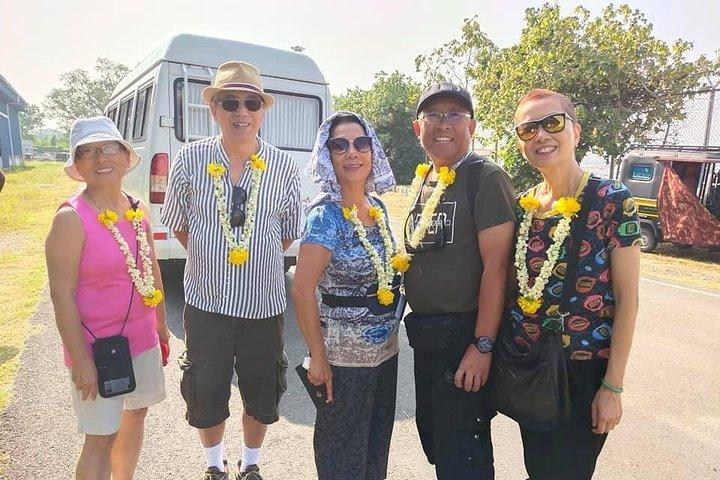kochi to munnar A Private guided fullday tour with hotel pickup