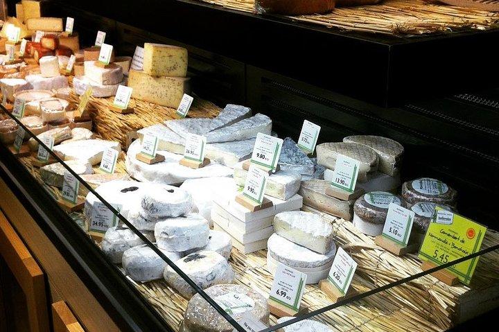 Walk & Wine Tour in the Latin Quarter